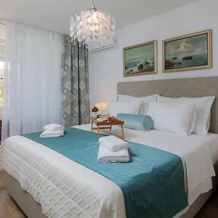 Amoretta With Parking Apartamento Split
