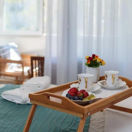 Amoretta With Parking Apartamento